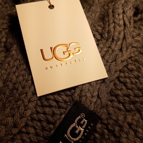 UGG Accessories - UGG Australia Cable Scarf